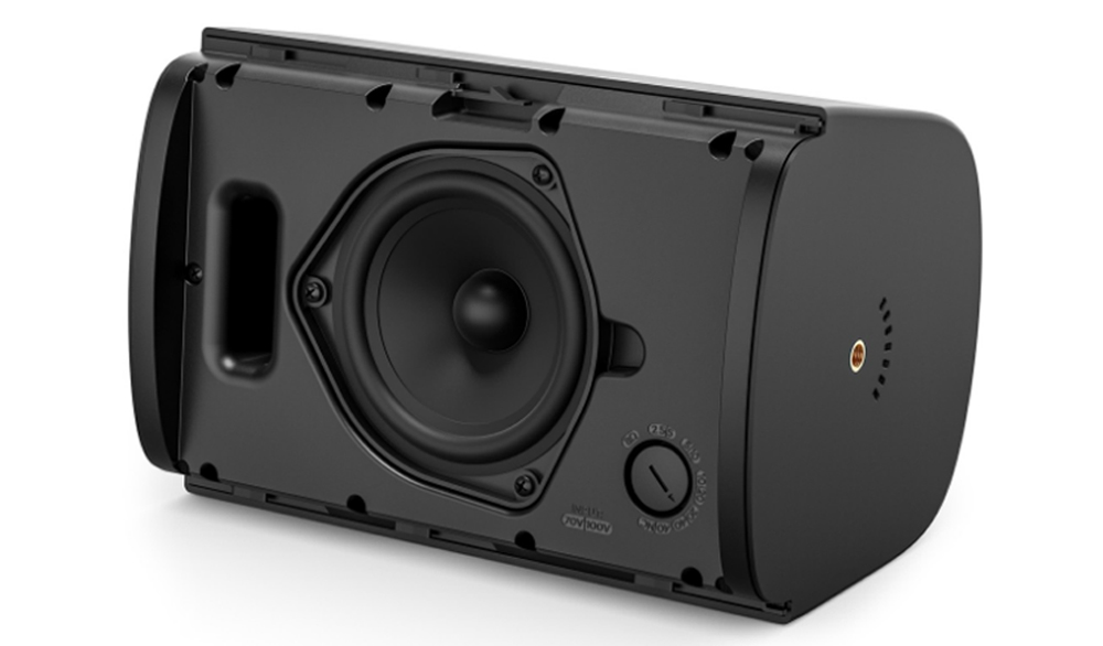 Mặt trước loa Bose FreeSpace FS4SE không có lưới tản nhiệt Mặt trước loa Bose FreeSpace FS4SE không có lưới tản nhiệt
